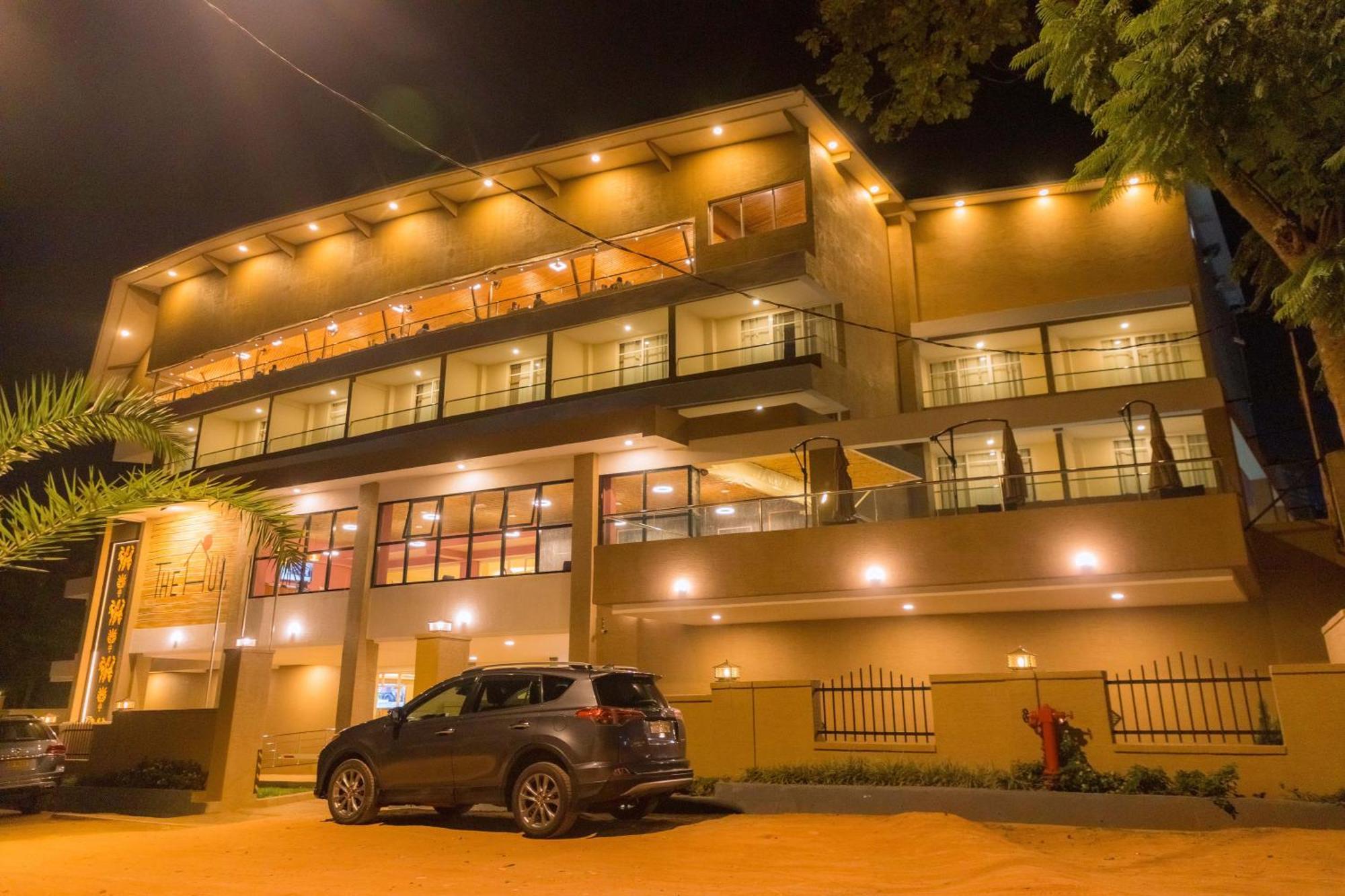 The Hut Restaurant & Boutique Hotel Kigali Exterior photo