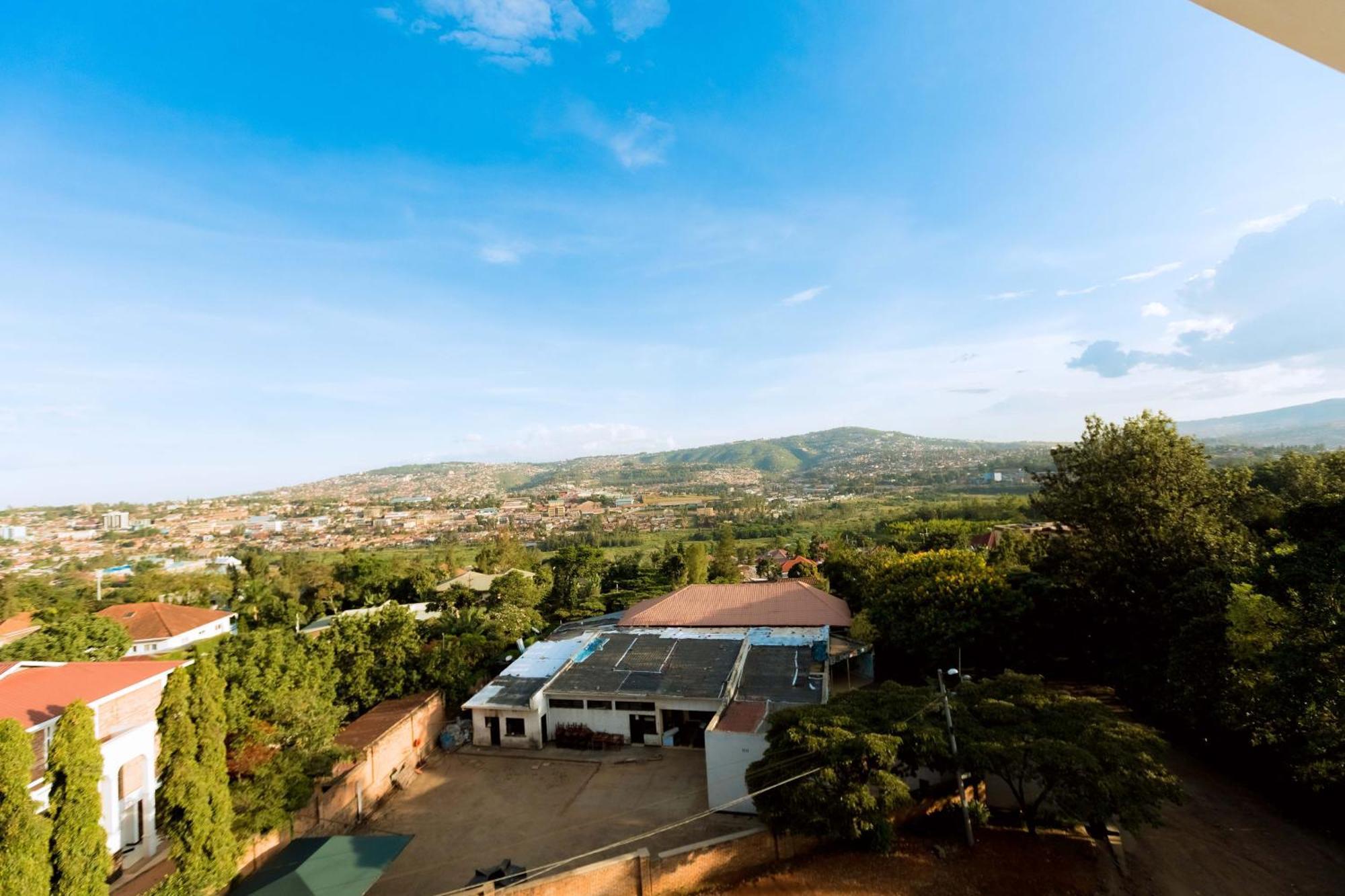 The Hut Restaurant & Boutique Hotel Kigali Exterior photo