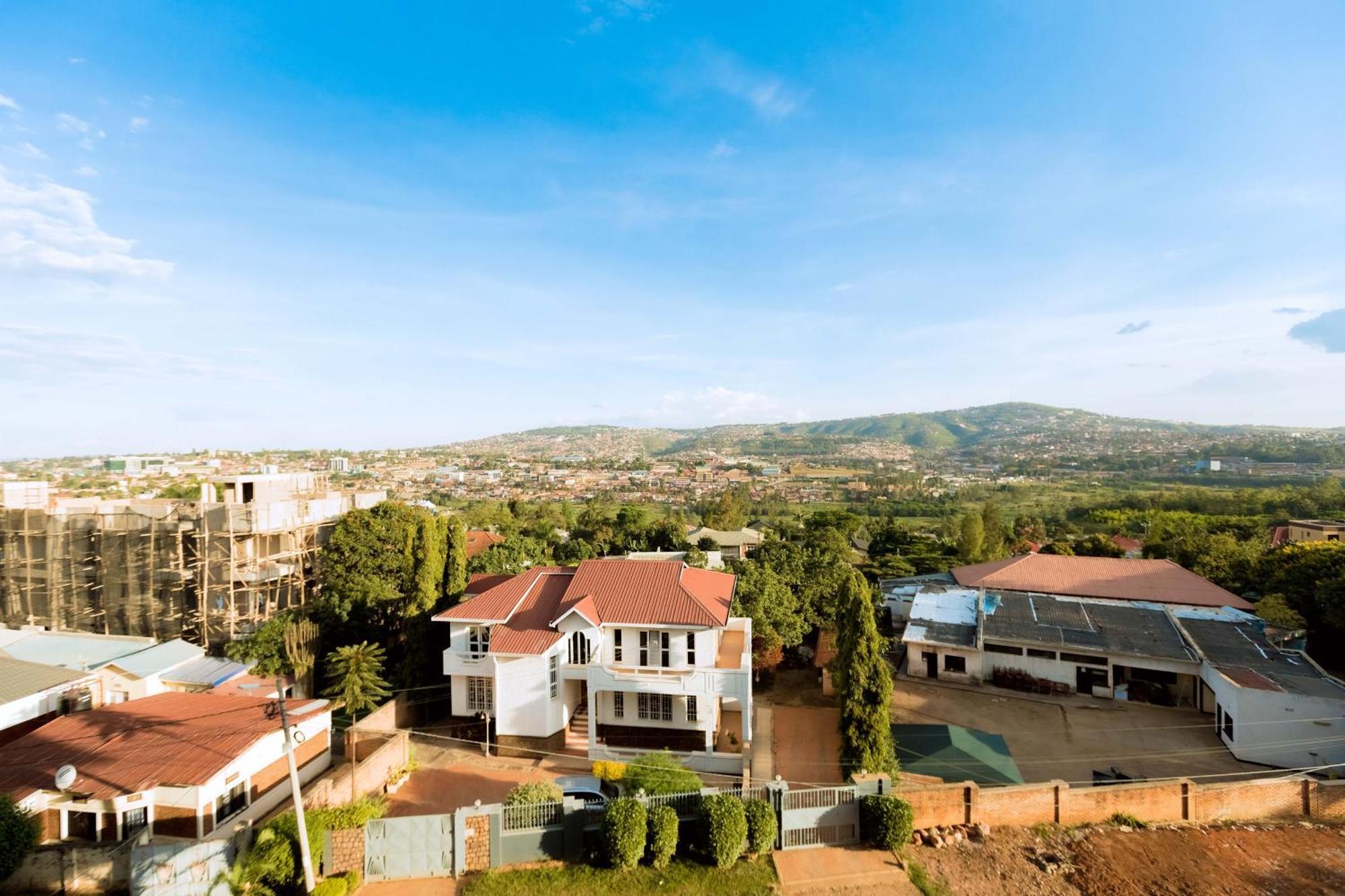 The Hut Restaurant & Boutique Hotel Kigali Exterior photo