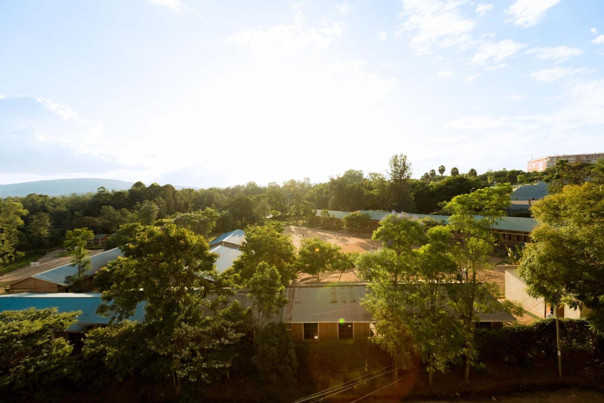 The Hut Restaurant & Boutique Hotel Kigali Exterior photo
